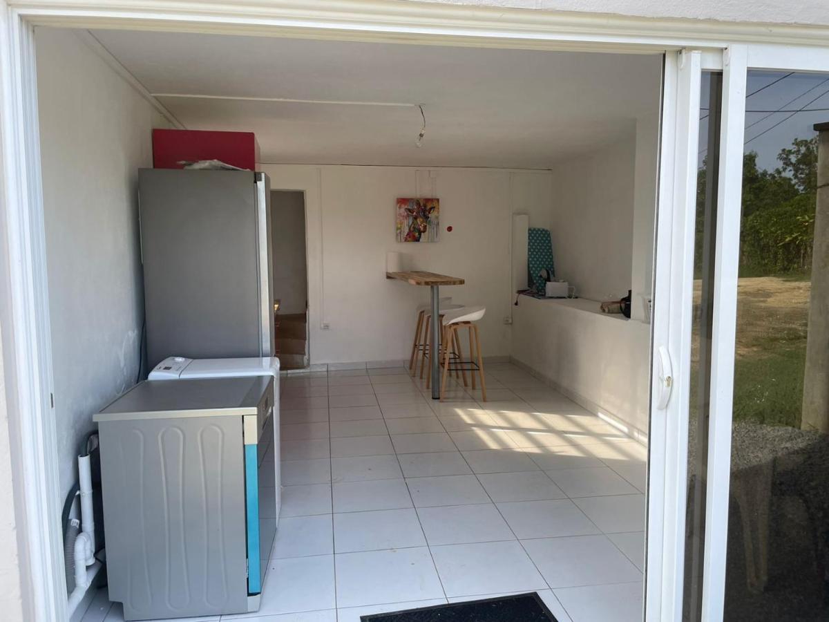 La Petite Girafe Apartment Baie-Mahault Exterior photo